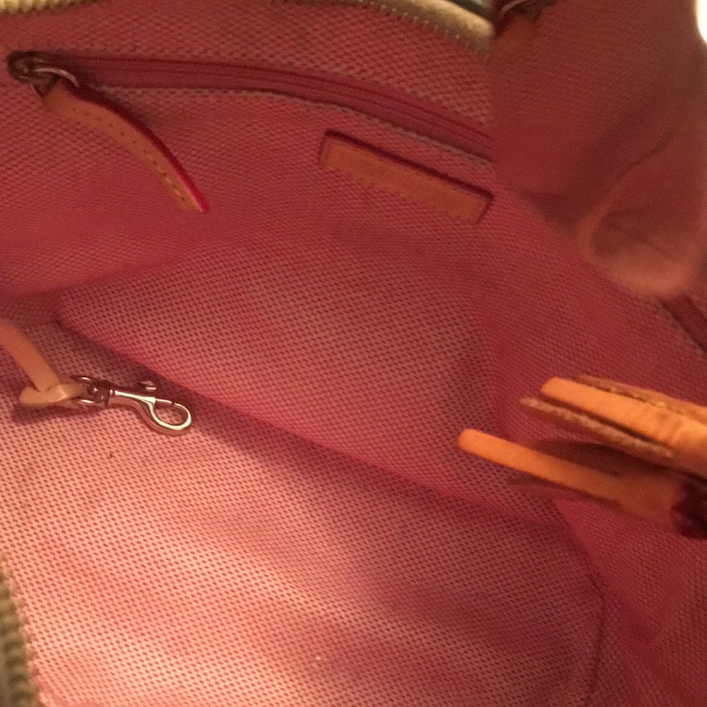 Designer Purse - Picture 4 of 6